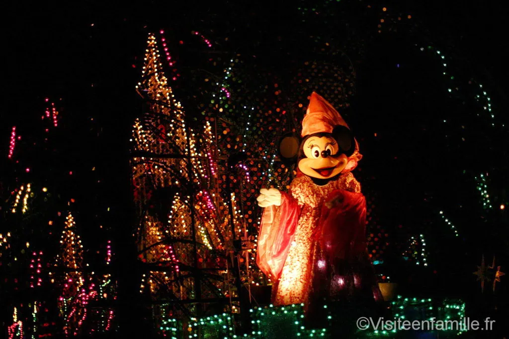 Minnie habillé en princesse à à Disneyland Paris