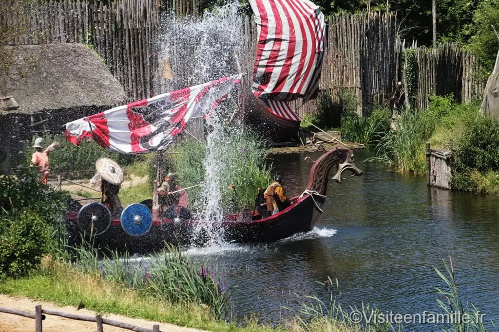 Bateau viking au Puy du Fou