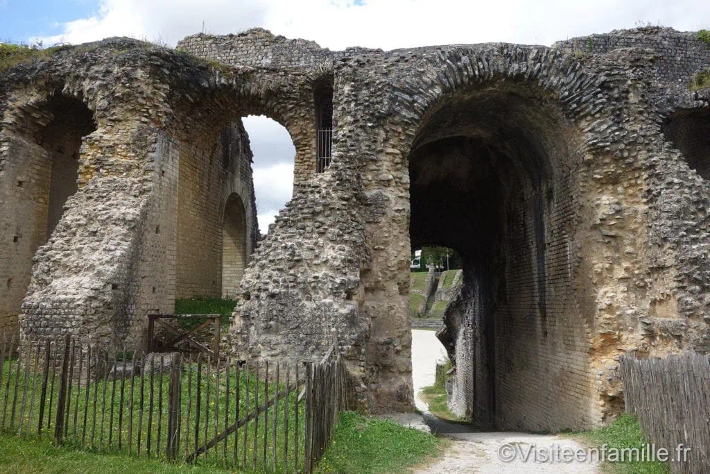 Saintes Saintes, une ville incontournable de Charente-Maritime