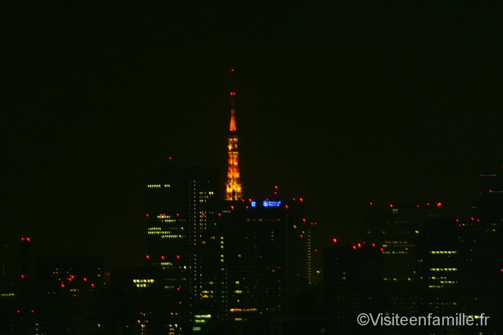 Tour de tokyo de nuit