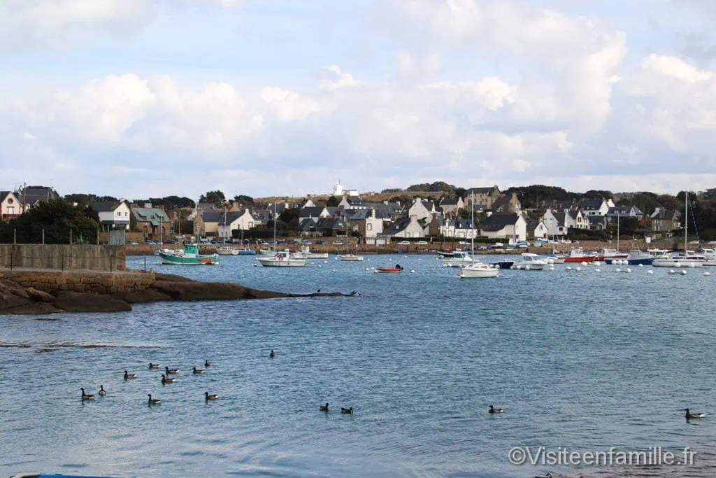 sentier Le sentier des douaniers de la côte de granit rose