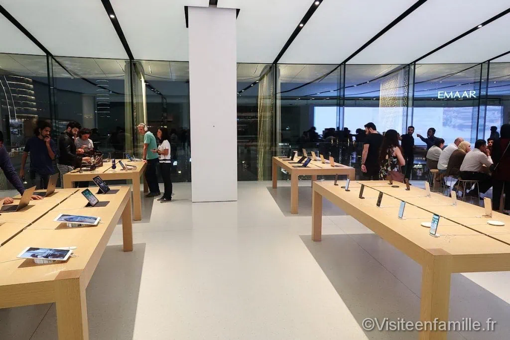 Apple store dubai mall