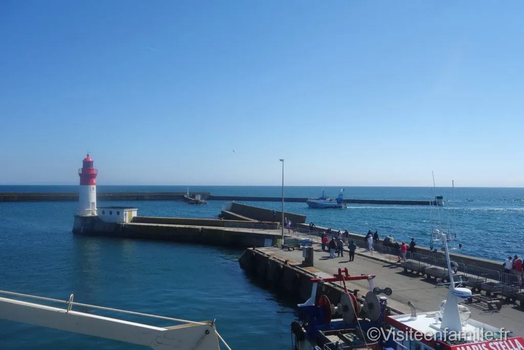 phare d'Eckmühl Visite du pays Bigouden : le Guilvinec, Haliotika, le phare d'Eckmühl