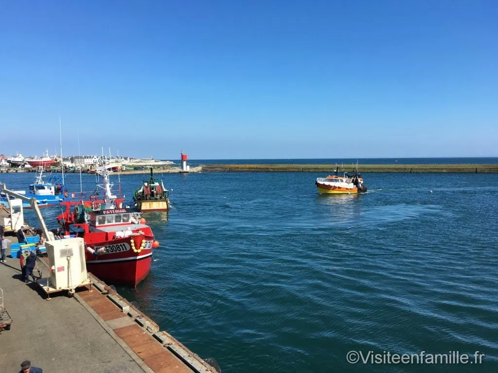 phare d'Eckmühl Visite du pays Bigouden : le Guilvinec, Haliotika, le phare d'Eckmühl