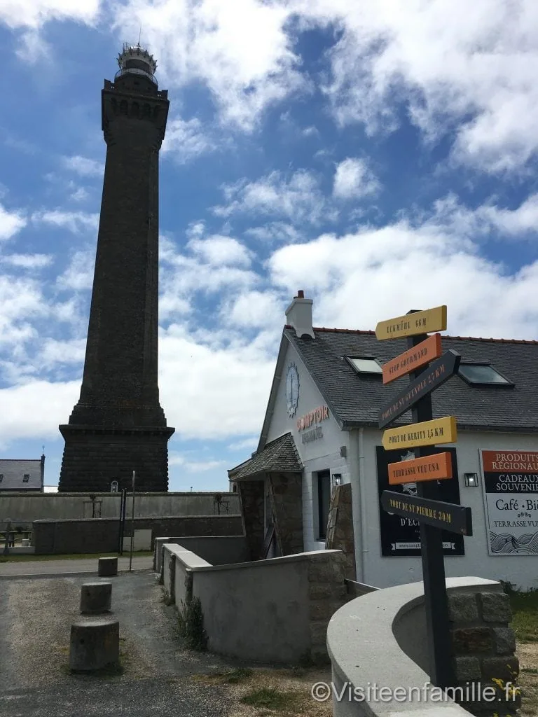 phare d'Eckmühl Visite du pays Bigouden : le Guilvinec, Haliotika, le phare d'Eckmühl