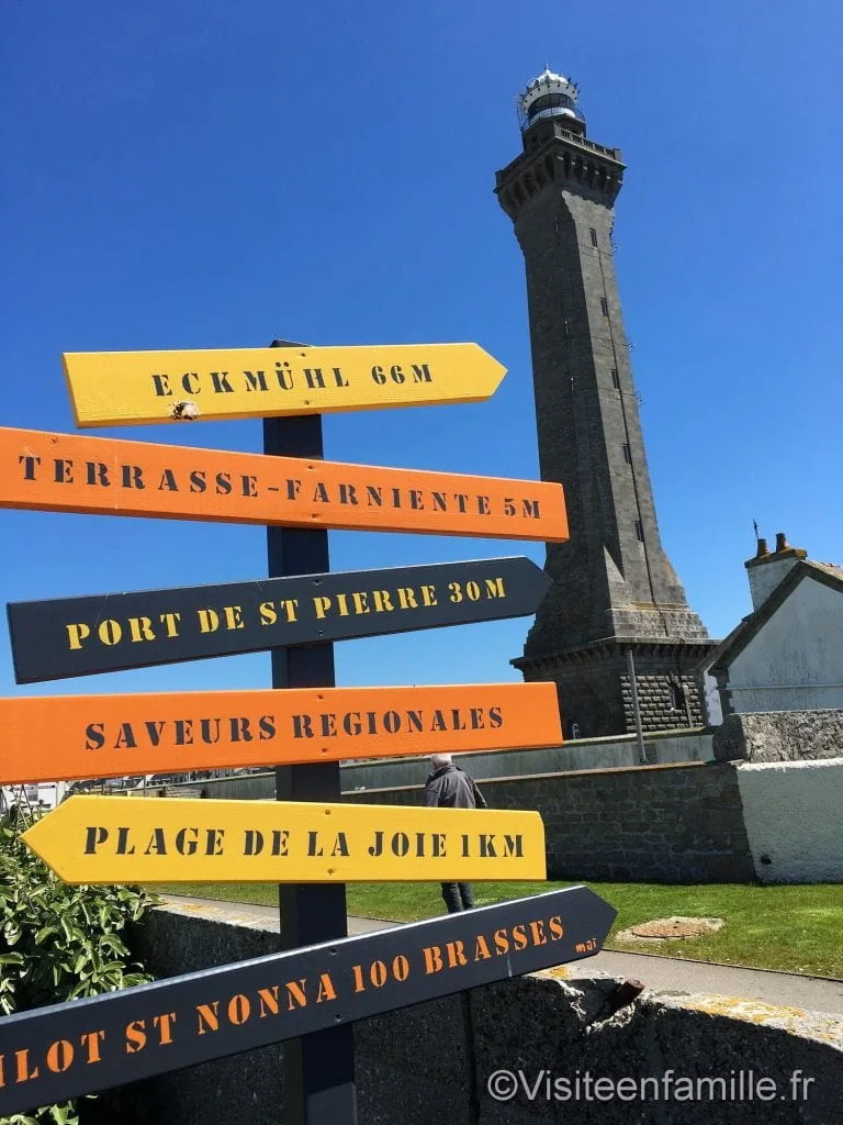 phare d'Eckmühl Visite du pays Bigouden : le Guilvinec, Haliotika, le phare d'Eckmühl