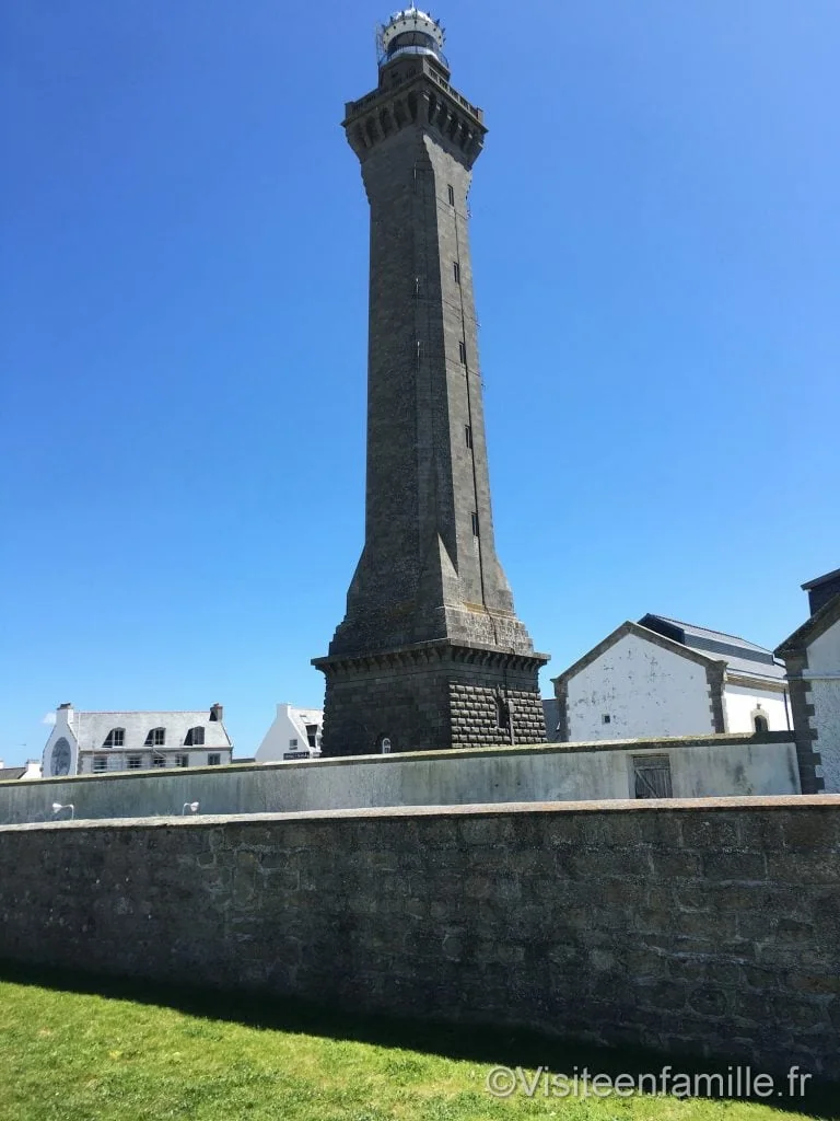 phare d'Eckmühl Visite du pays Bigouden : le Guilvinec, Haliotika, le phare d'Eckmühl