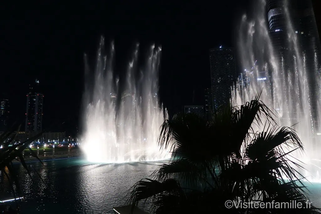 Les fontaines de dubai depuis les chambres du Palace Downtown Dubai