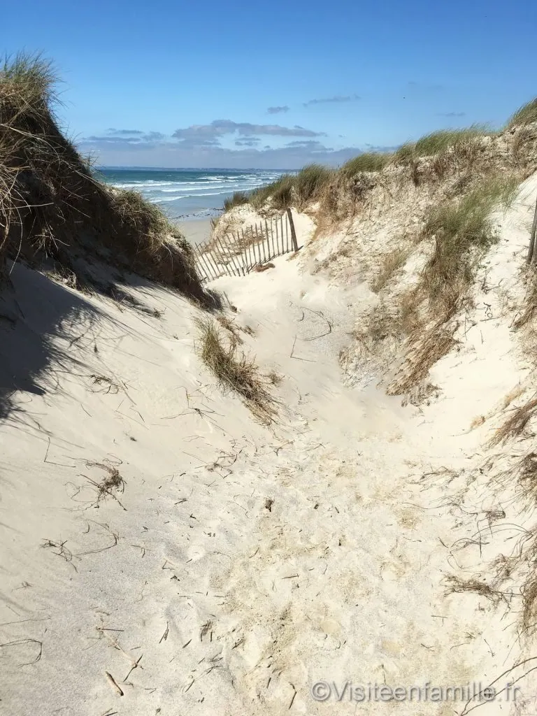 phare d'Eckmühl Visite du pays Bigouden : le Guilvinec, Haliotika, le phare d'Eckmühl