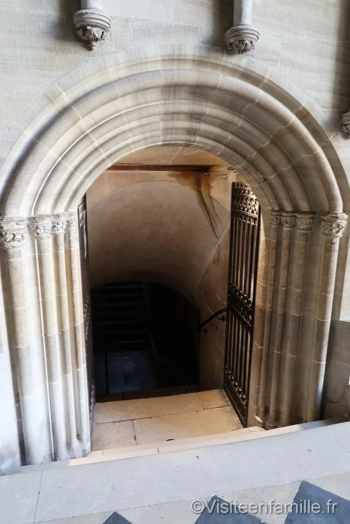 porte crypte de bayeux