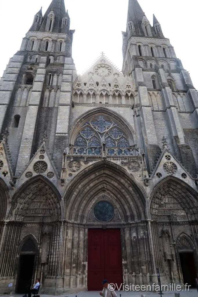 porte cathédrale de bayeux