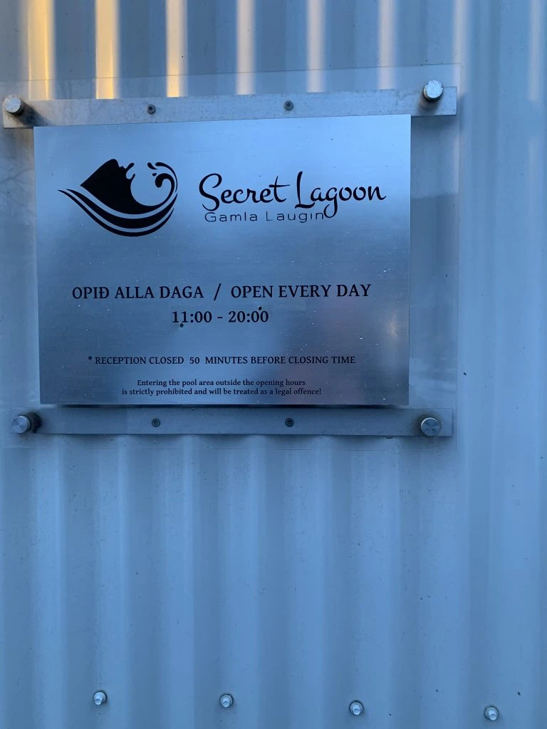 Panneau secret lagoon