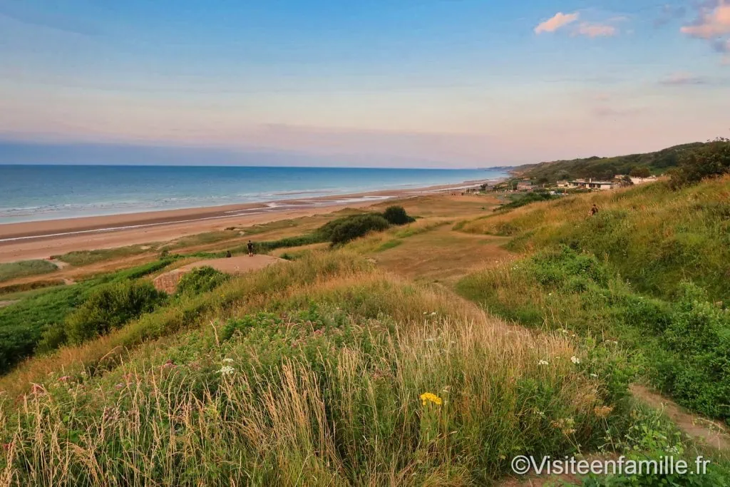 Vu sur la plage d'Omaha beach depuis la colline