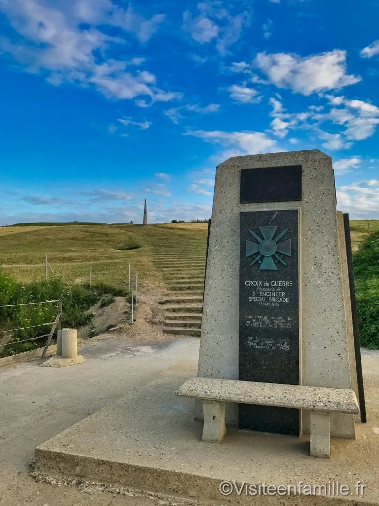 Monument 1ere division d'infanterie US Omaha beach croix de guerre