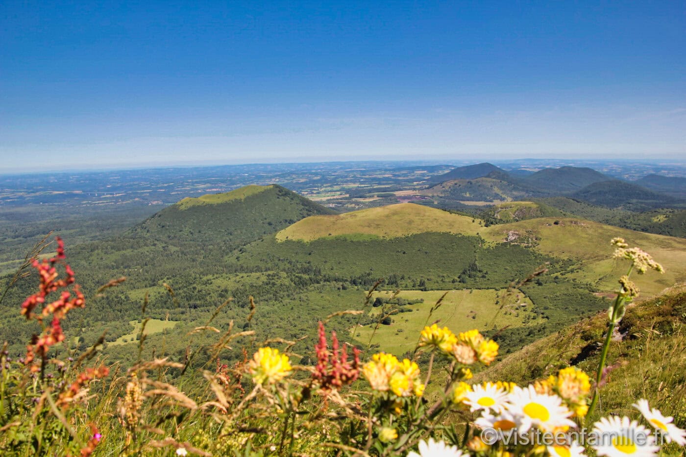 Une Journ e Au Puy De D me Visite En Famille une-journ-e-au-puy-de-d-me-visite-en-famille