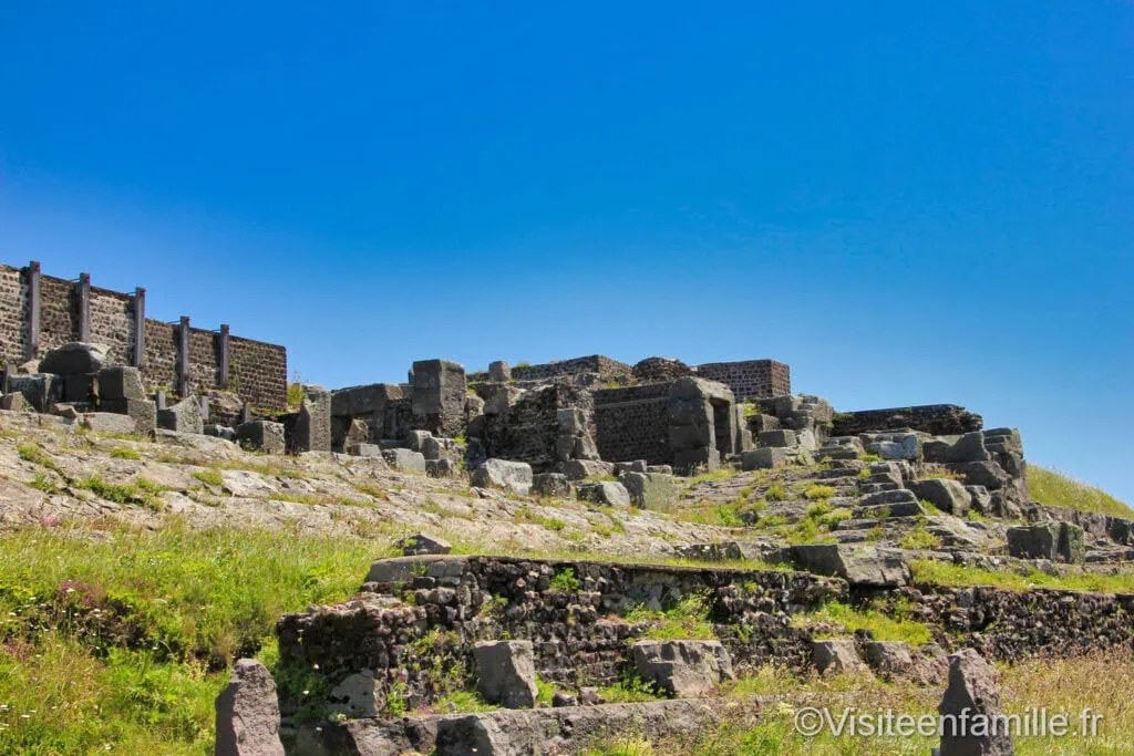  temple gallo-romain au Puy de Dôme