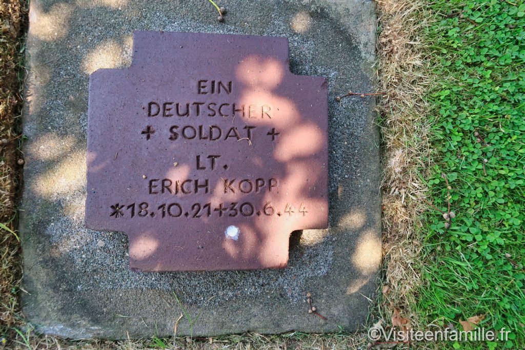 cimetière allemand de Colleville sur mer Normandie