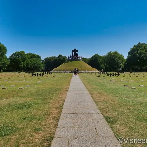 Cimetière militaire allemand de La Cambe