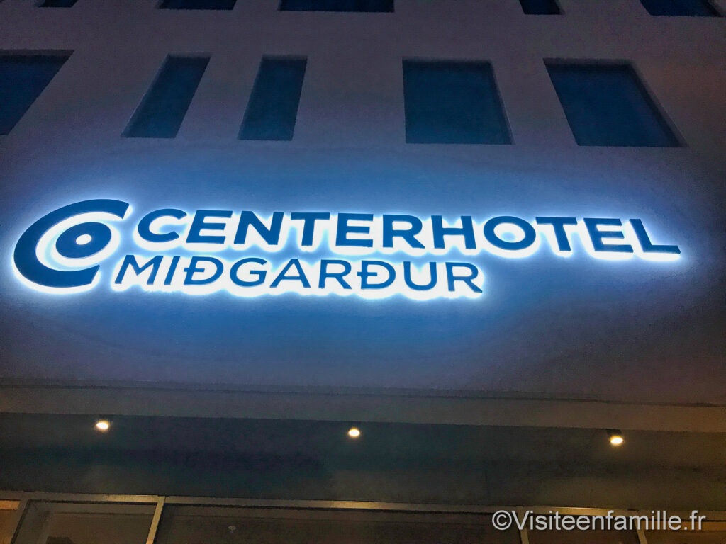 Panneau Center Hotel Midgardur à Reykjavik