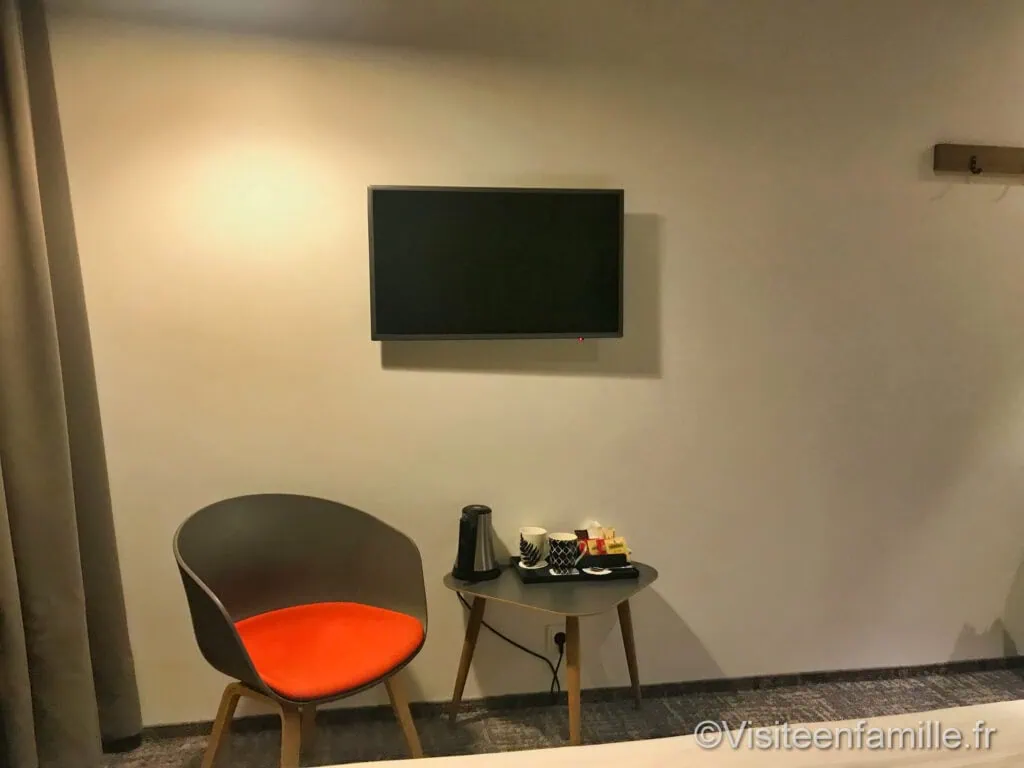 télévision du Center Hotel Midgardur à Reykjavik