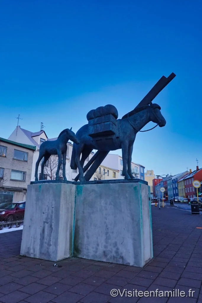 Statue cheval islande