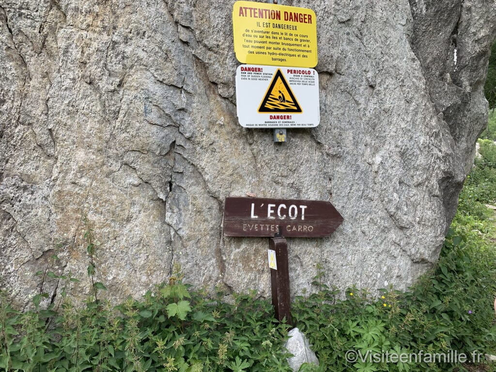 Bonneval-sur-Arc pancarte village de l’Ecot