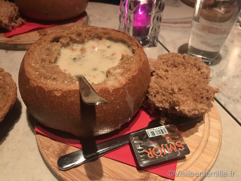 Plat typique islandais : la soupe de pain 