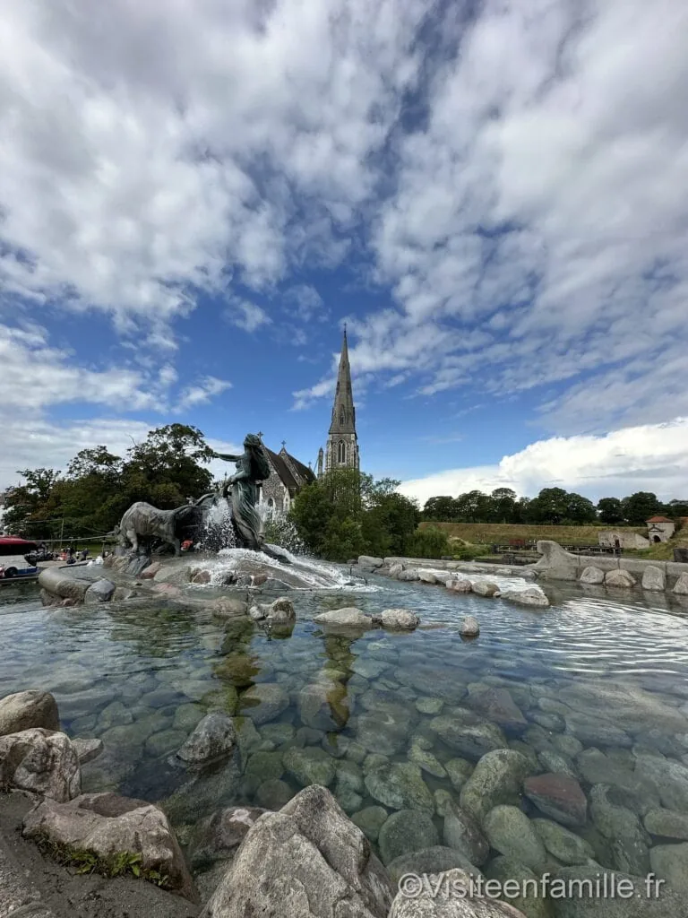 fontaine de Gefion et église Saint-Alban