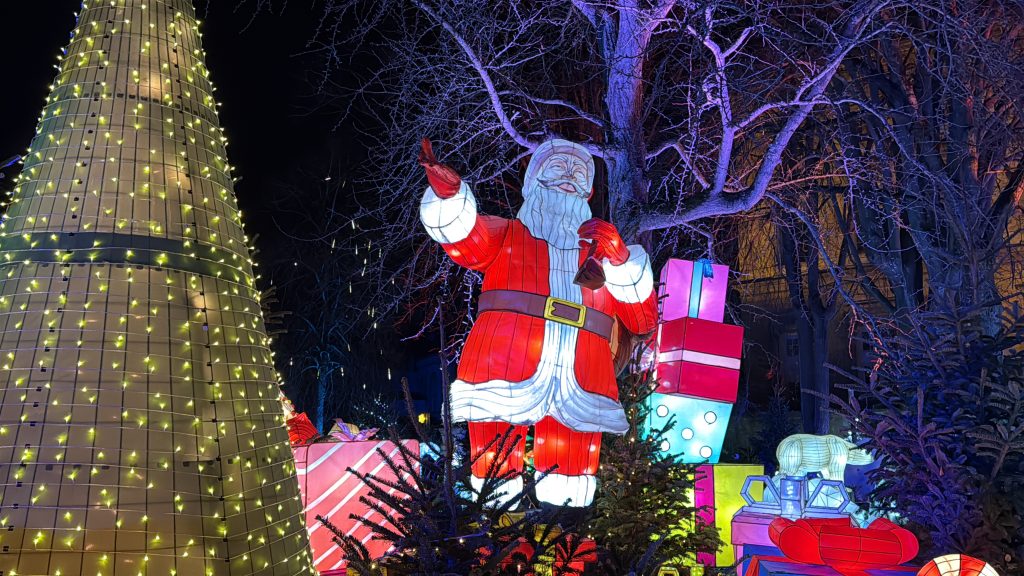 Sentier des Lanternes Avis Le Sentier des Lanternes à Metz (2025) : on a testé la balade féerique gratuite en famille